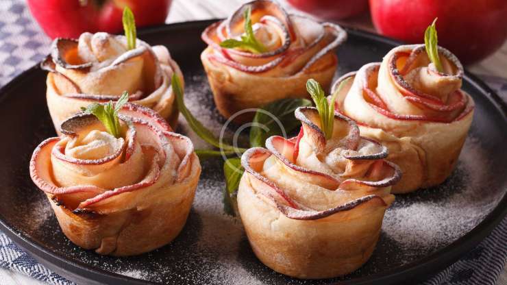 Apple Pastries